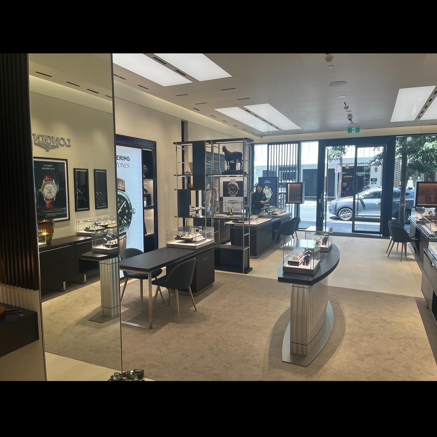 commercial electric ian gold coast shop fitout fluro light rows