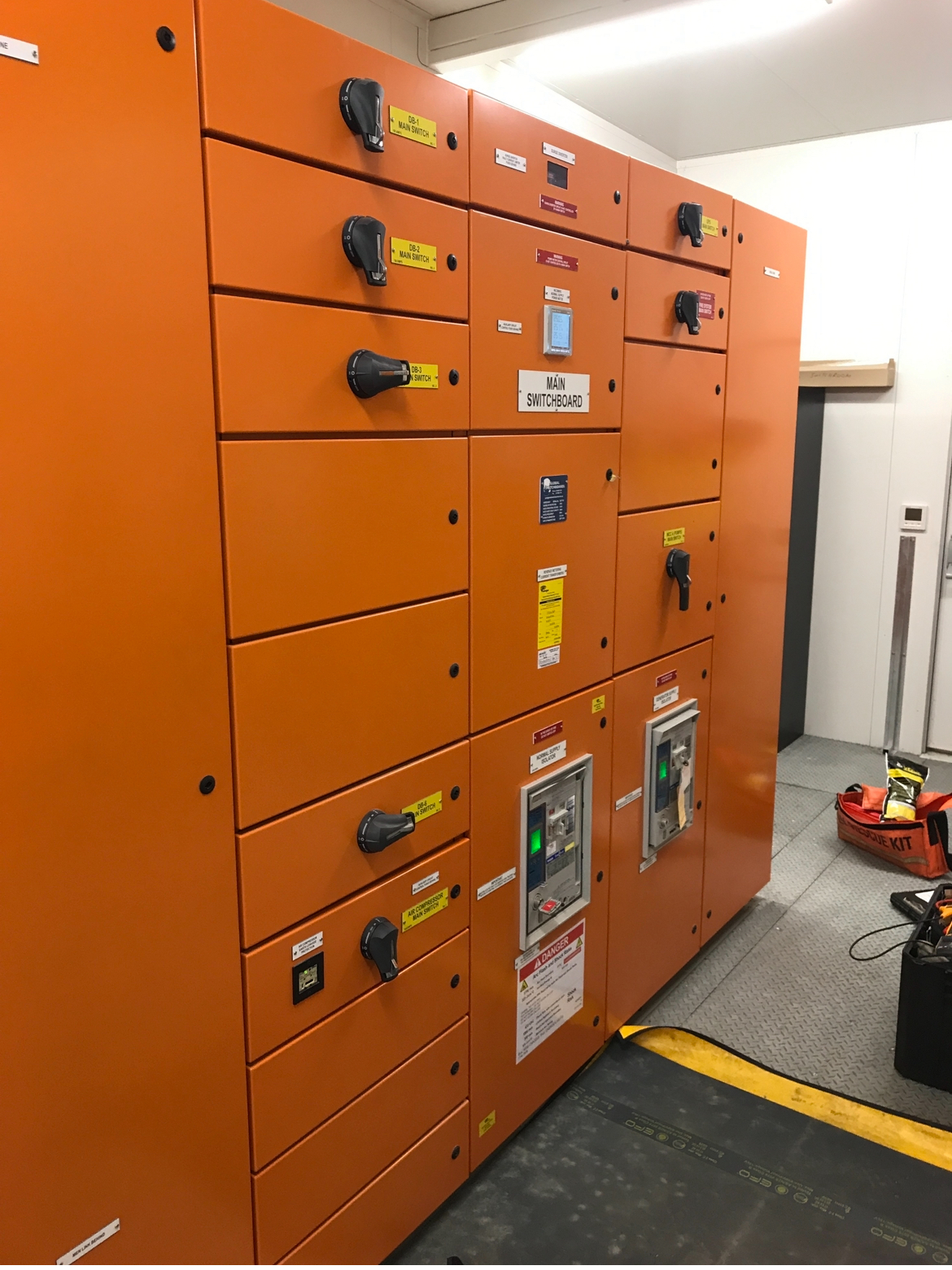 industrial electrician local to brisbane switchboard installation